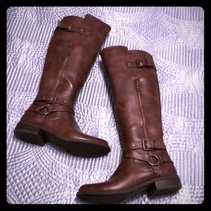 Mid-calf brown leather boots